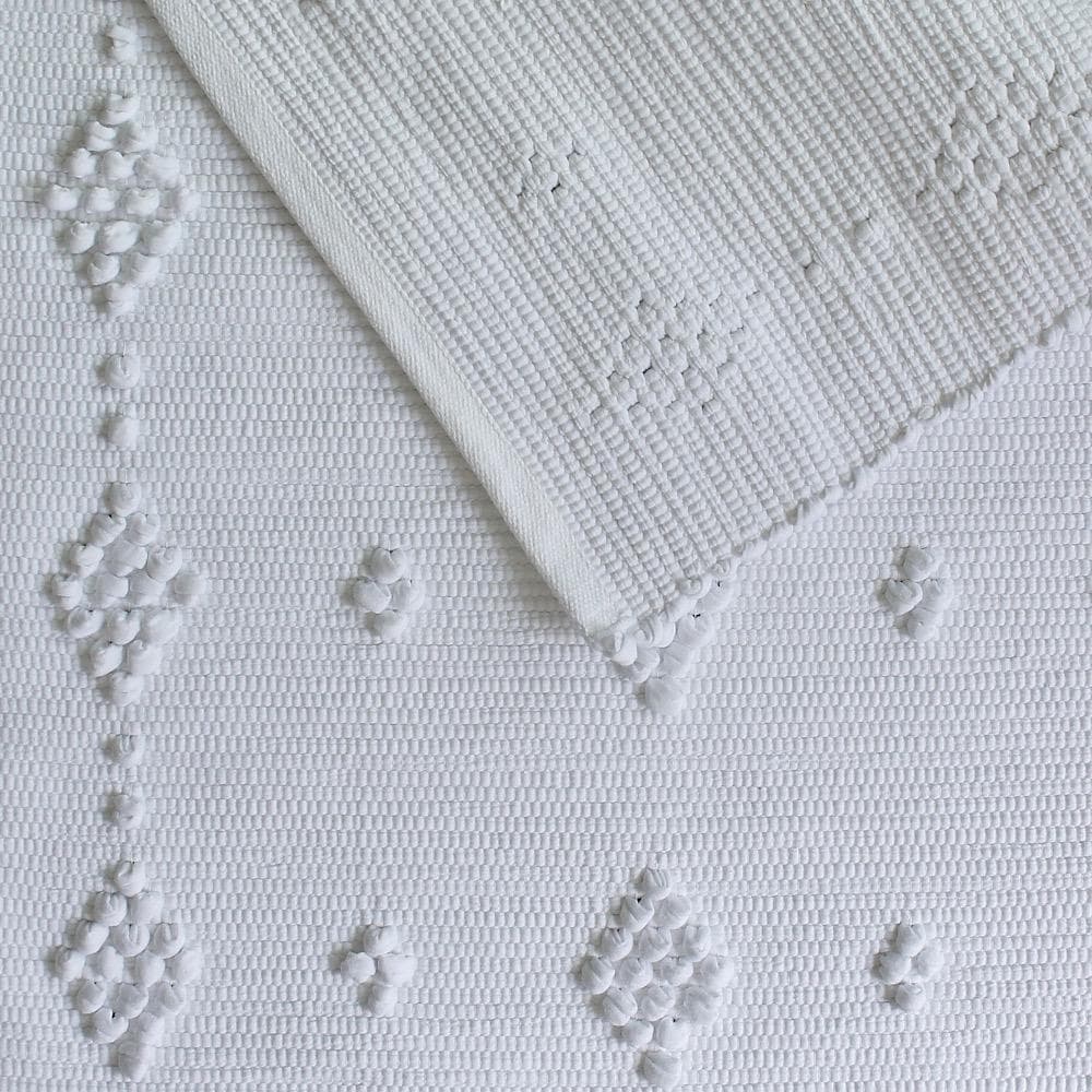 Bathroom Rug 27x20'' - White