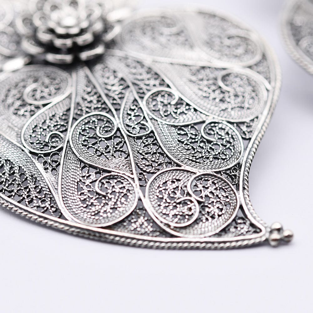 Coração de Viana I Silver Filigree Earrings - 2.6"