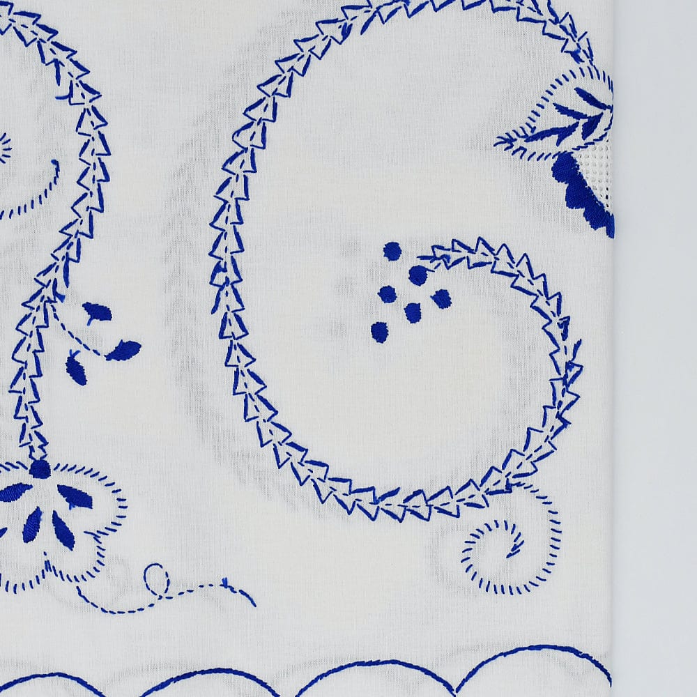 Cotton embroidered Tablecloth + Napkins