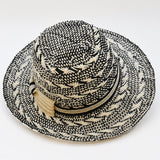 Beach Hat in Plant Fibers – Black & White