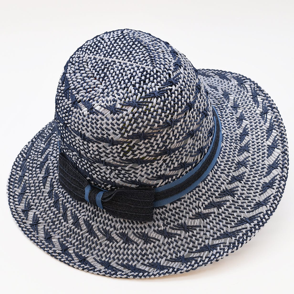Beach Hat in Plant Fibers – Blue & White