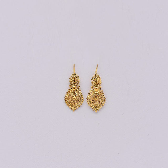 Brincos Á Rainha I Gold-plated Filigree Earrings 0.2 oz - 1.0''