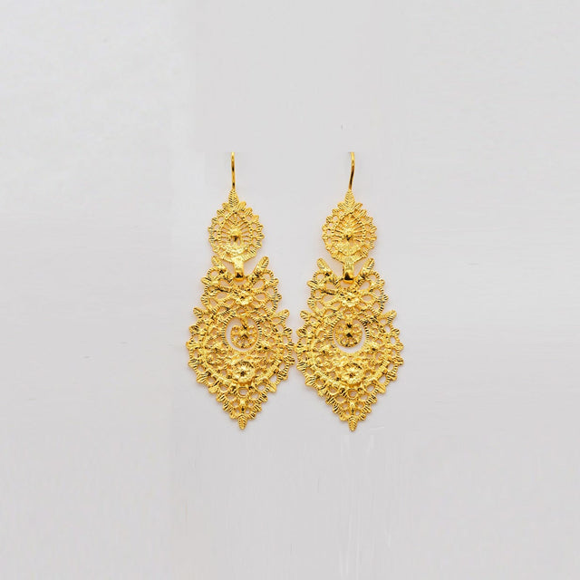 Brincos À Rainha I Gold-plated Silver Filigree Earrings - 2.2''