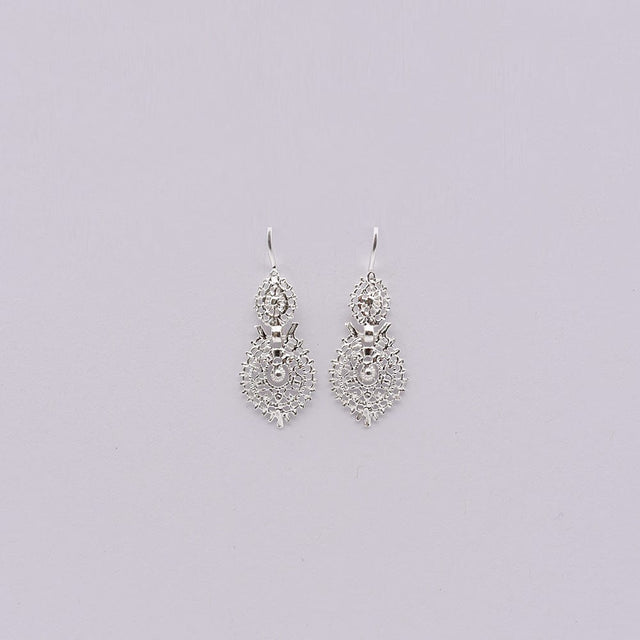 Brincos À Rainha I Silver Filigree Earrings 0.2 oz - 1.0''