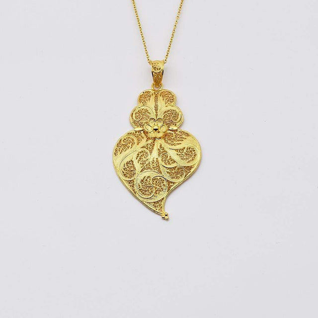 Coração de Viana I Gold-plated Filigree Pendant 0.3 oz - 2.4''