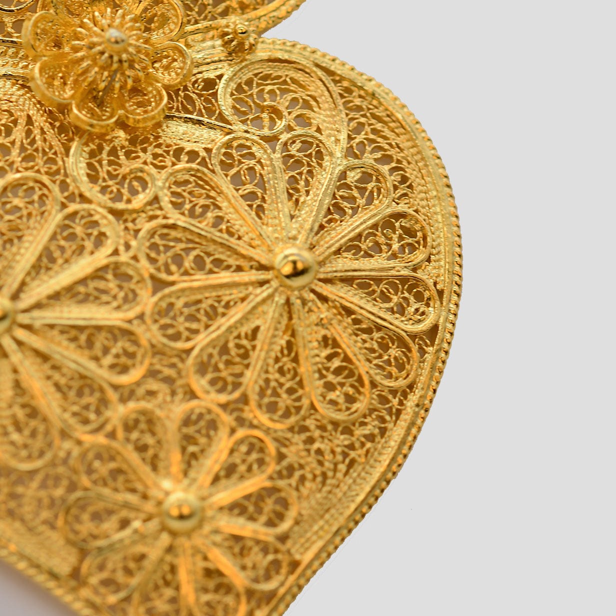 Coração de Viana I Gold-plated Silver Filigree Pendant - 3.1''