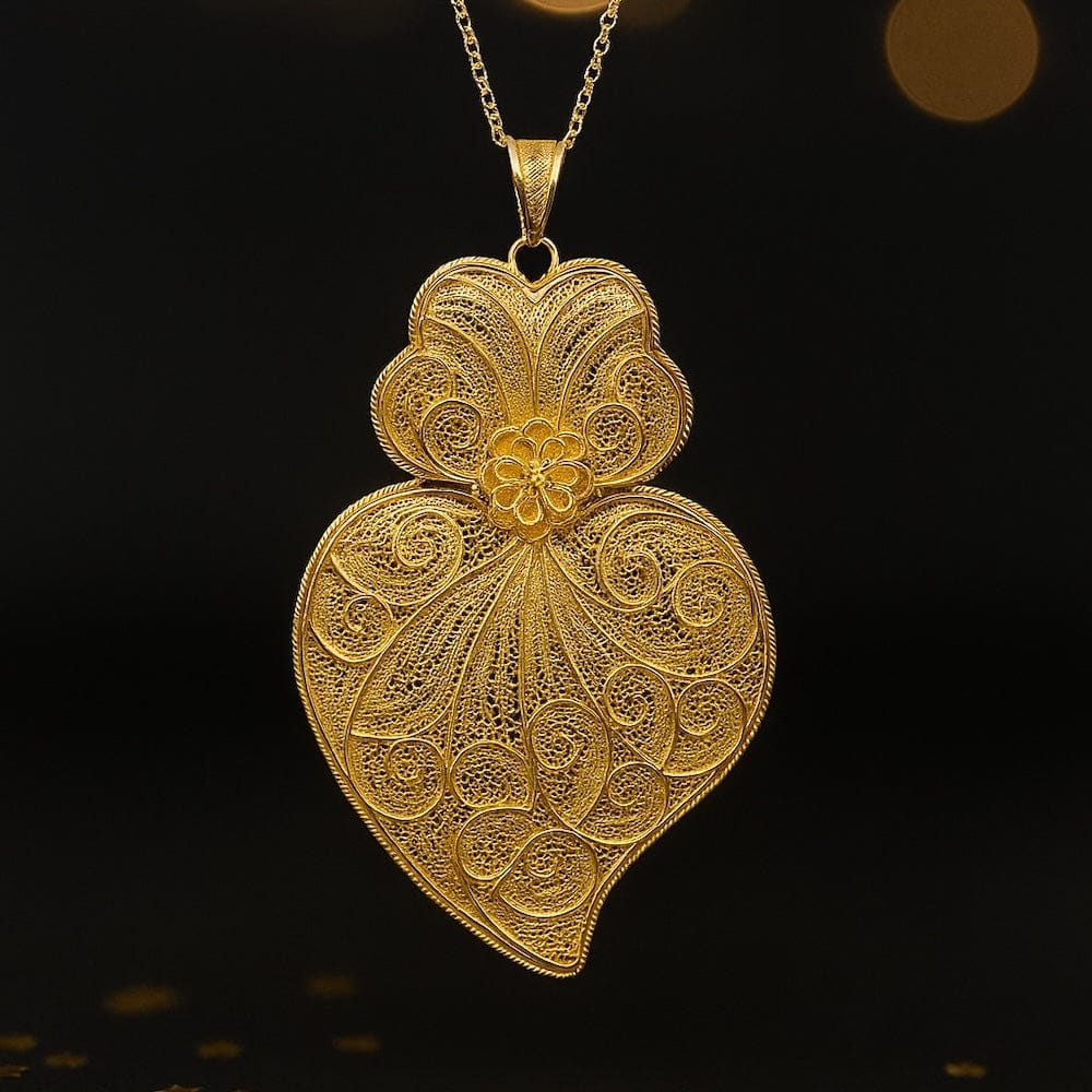 Coração de Viana I Gold-plated Silver Filigree Pendant - 4.3''
