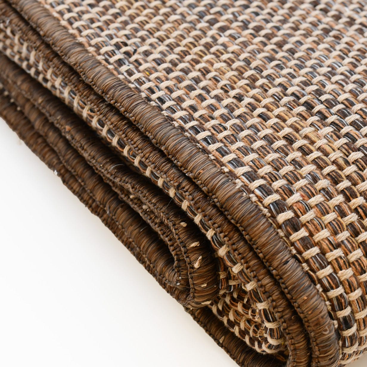 Handcrafted Mixed Fiber Rug – Brown