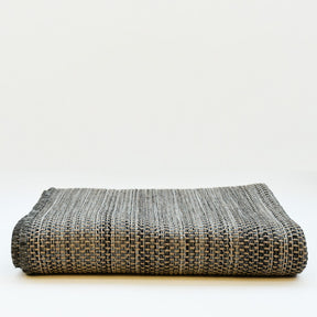 Handcrafted Mixed Fiber Rug – Grey