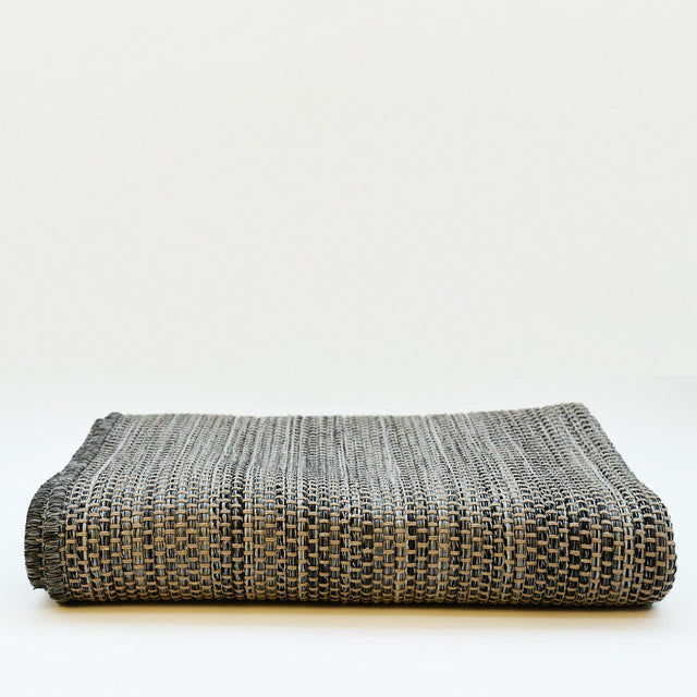 Handcrafted Mixed Fiber Rug – Grey