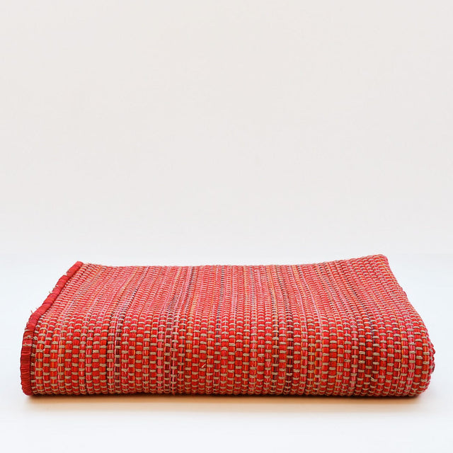 Handcrafted Mixed Fiber Rug – Red