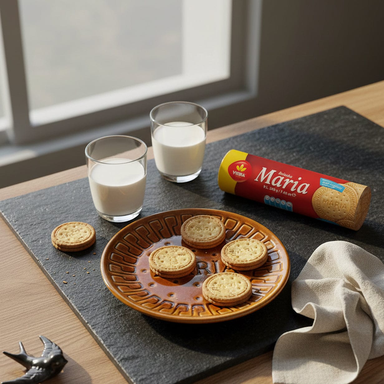 Maria I Ceramic Plate - Brown