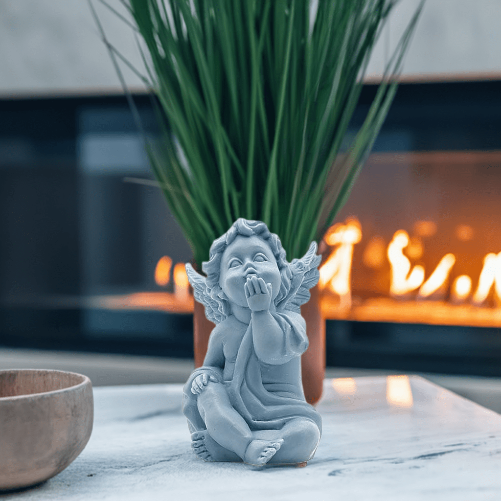 Magnificent little blue cherubic angel statuette – Luisa Paixao